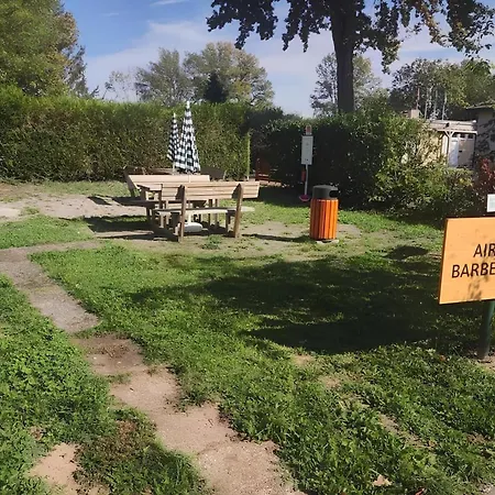 Mobil 6 Personnes Alsace キャンプ場